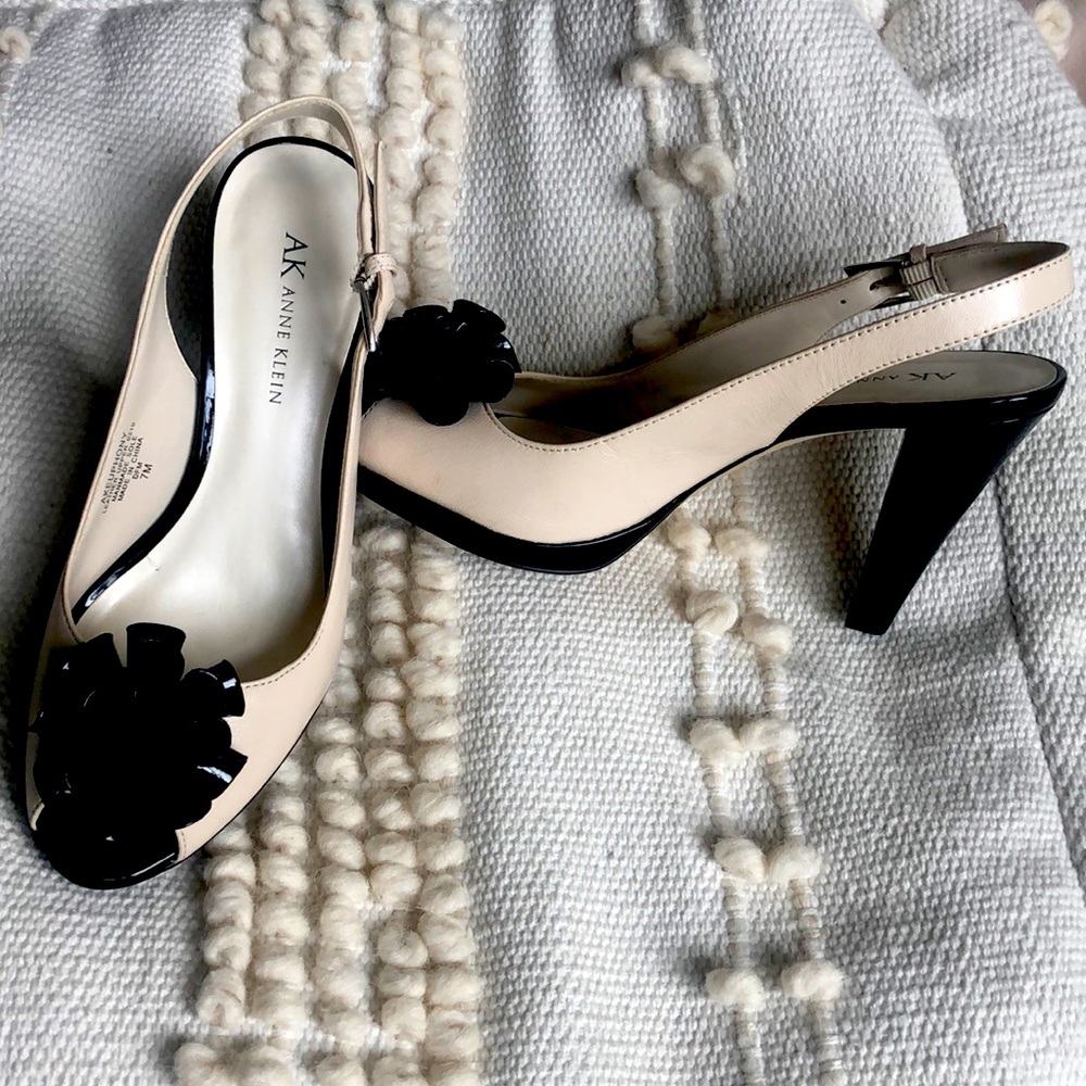 Anne Klein pumps
